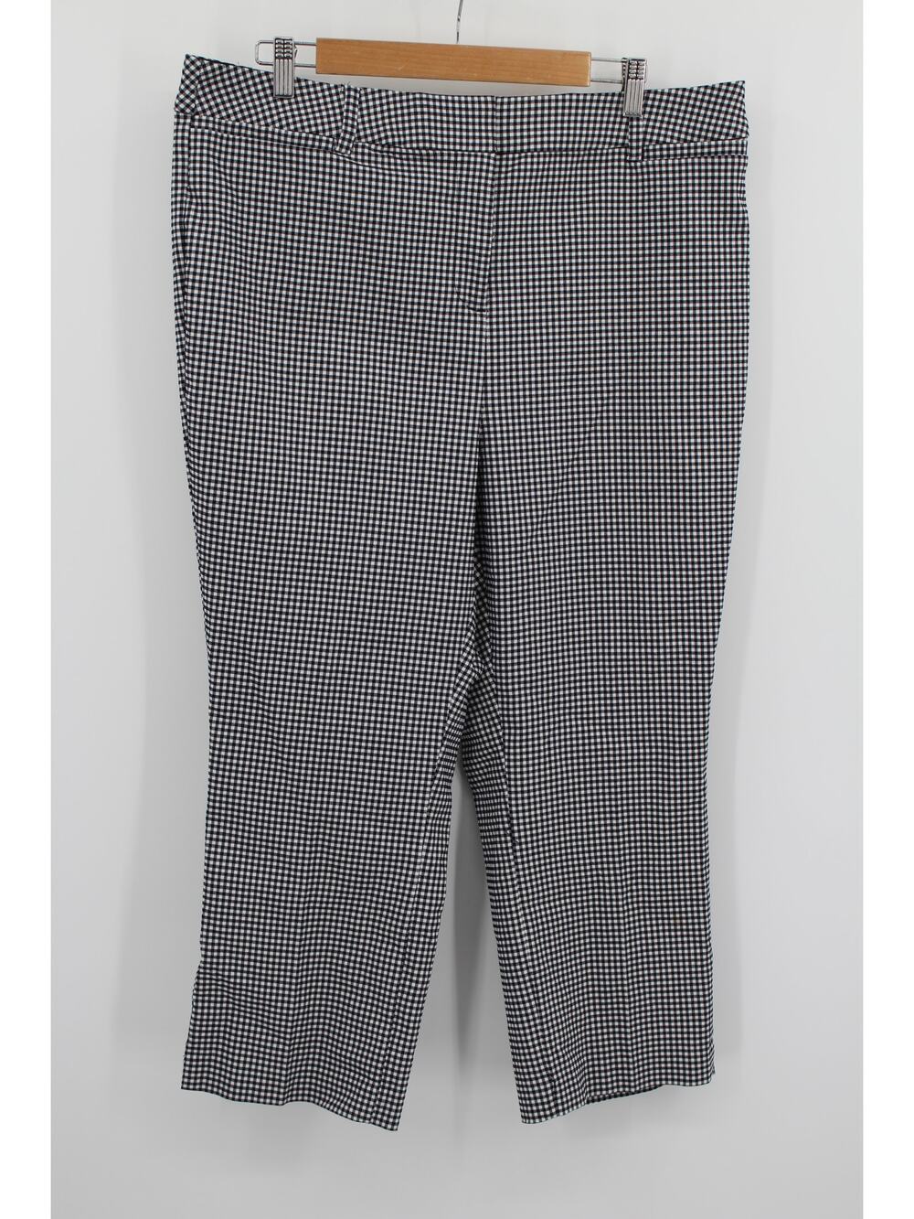 Lane Bryant 4 Season Slim Capri Gingham Check Print Size 16 NEW